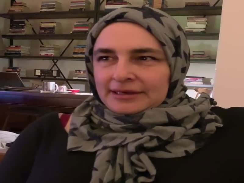 اضغط لمشاهدة الفيديو: الفنانة التركية الشهيرة بـ "ميسّر" تتحدث العربية: "شفت خيال خوّفني"